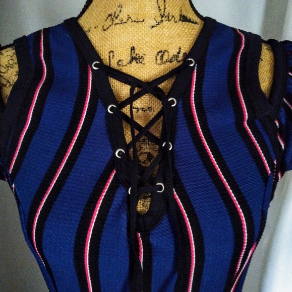 Dress - Picture 2 of 5